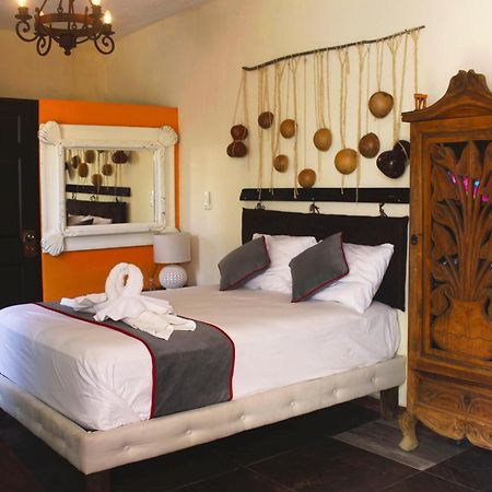 Casa Aluxes Hotel Valladolid  Eksteriør billede