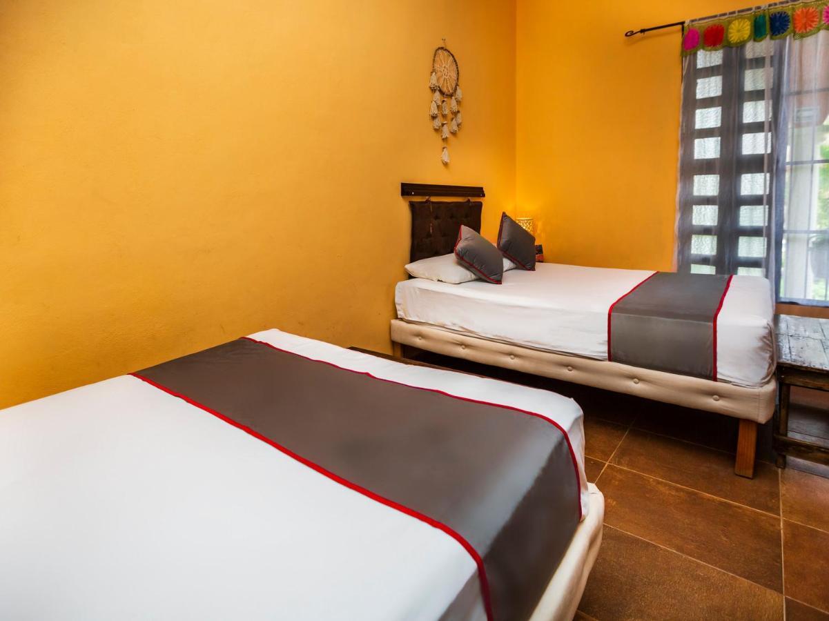 Casa Aluxes Hotel Valladolid  Eksteriør billede