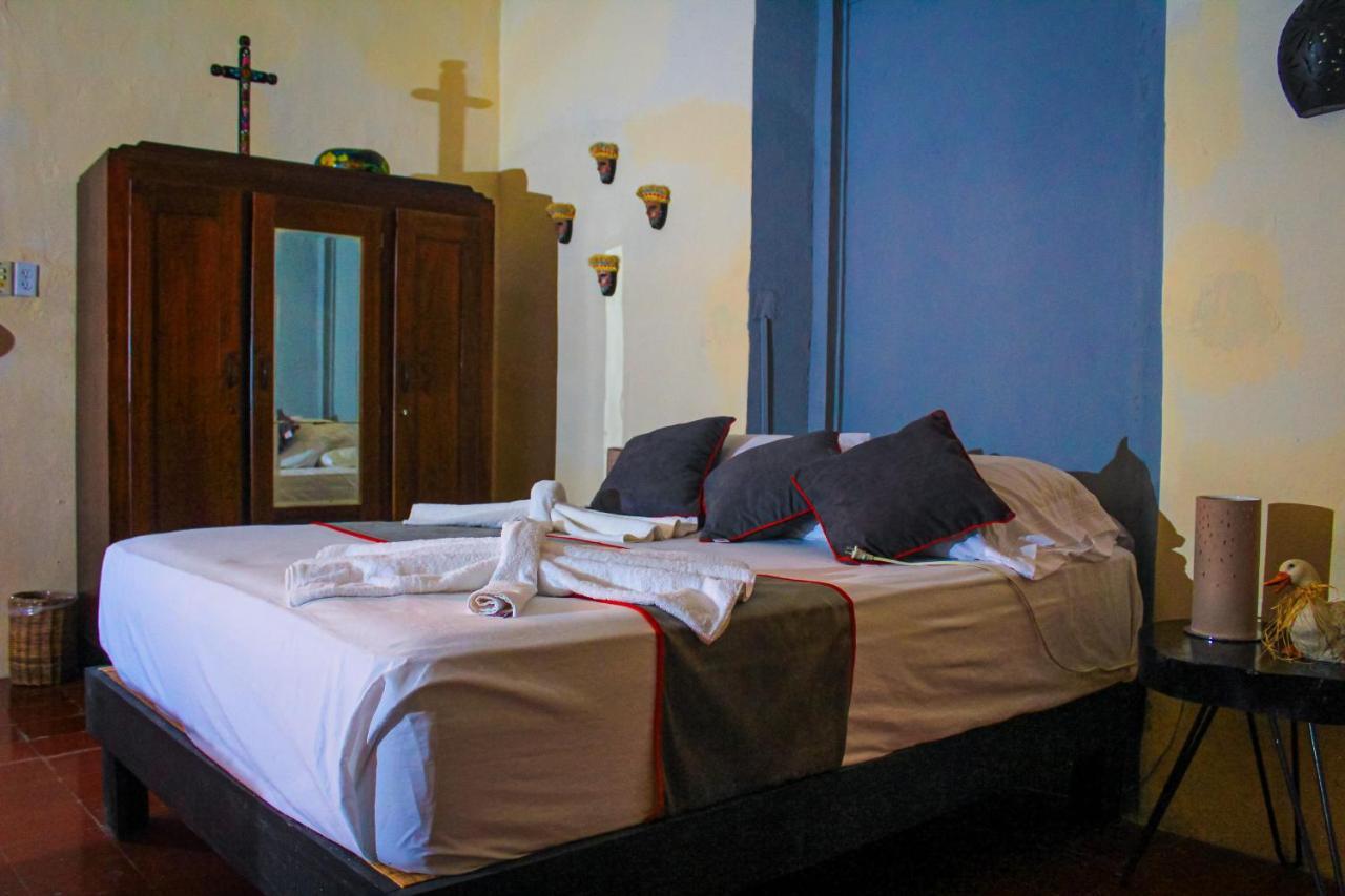 Casa Aluxes Hotel Valladolid  Eksteriør billede